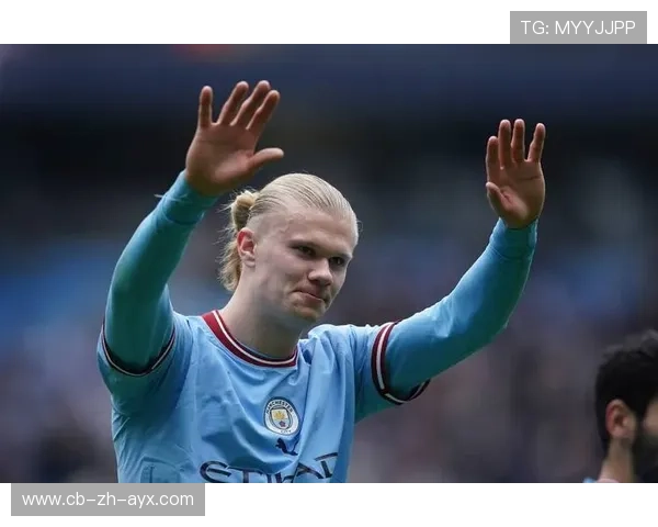 哈兰德任意球主罚曼城稳稳得分